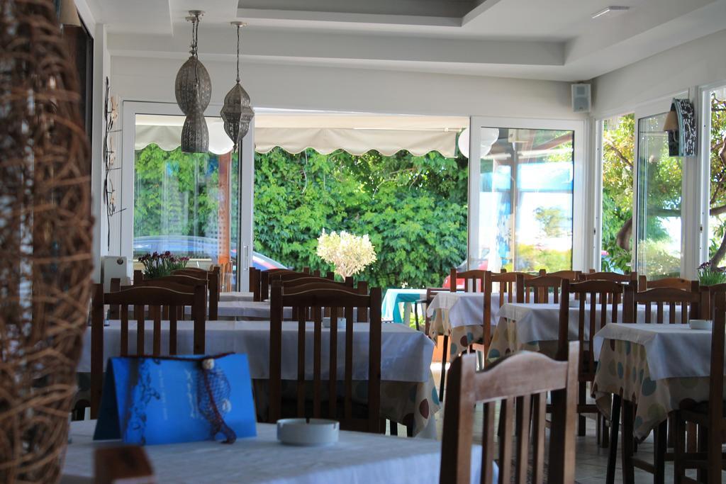 Xaris Hotel ปลาตาโมนาส ภายนอก รูปภาพ