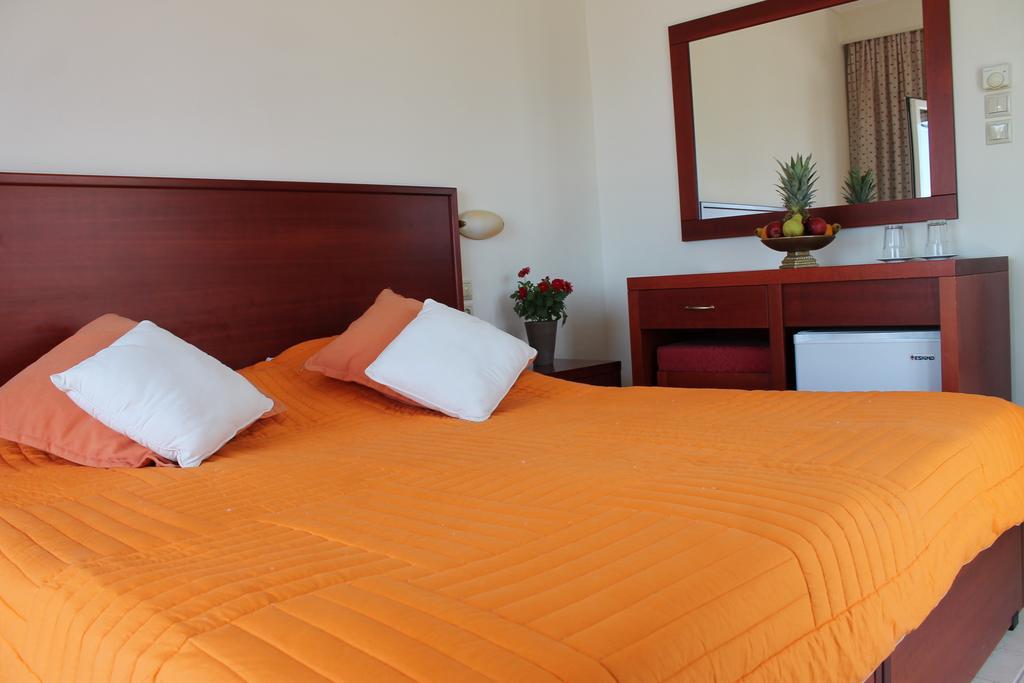 Xaris Hotel ปลาตาโมนาส ห้อง รูปภาพ